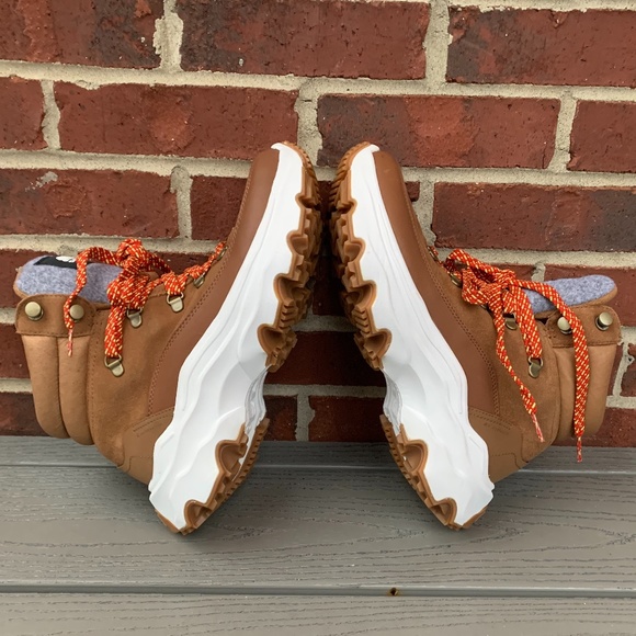 Sorel Kinetic Breakthru Conquest Waterproof Boots - Picture 6 of 13